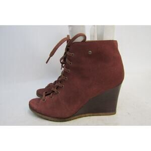 UGG Womens Size 10 M Maroon Leather Lace Up Ankle Wedge Fashion Boots